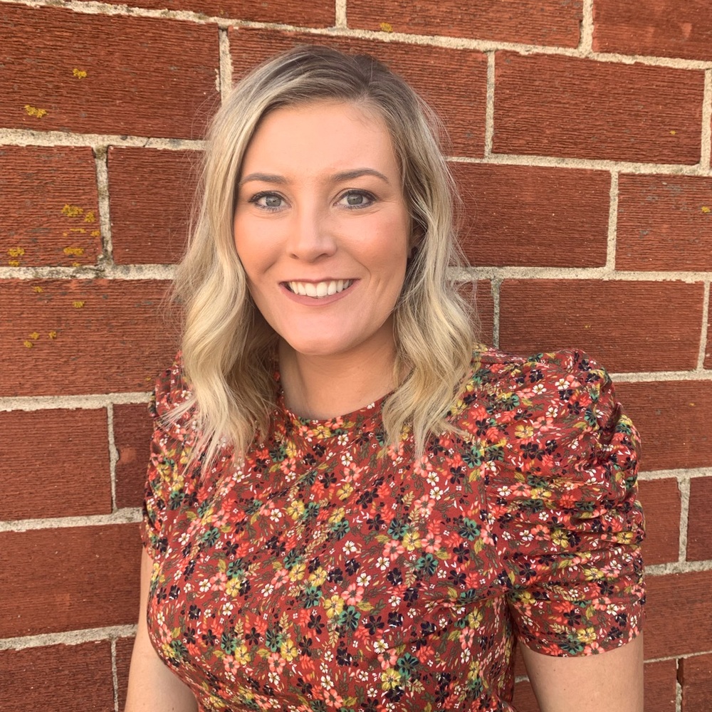 Meet your Posher, Alexis